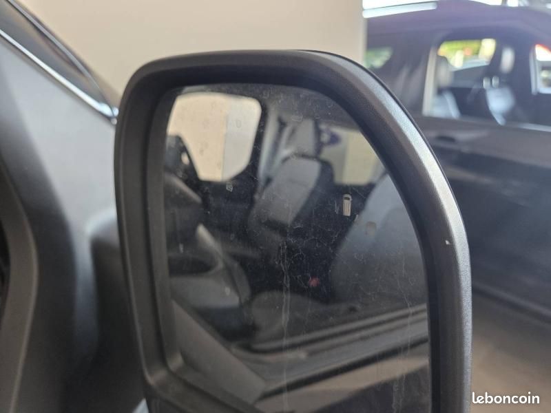 Ford Tourneo Custom 340 L2H1 2.5 Duratec 232ch Hybride rechargeable Titanium X CVT (image 30)