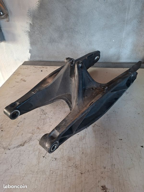 Bras oscillant KTM Duke 790/890 (image 1)