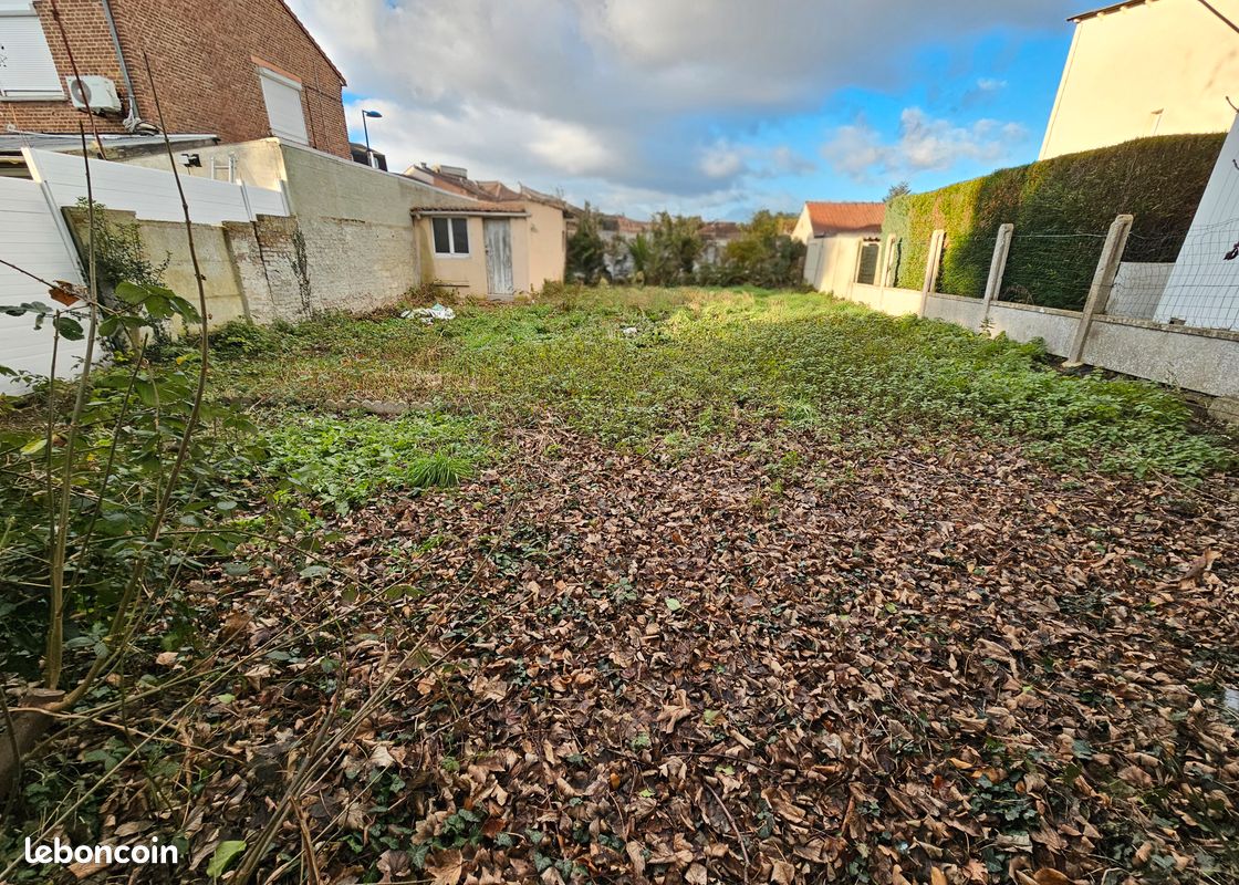 Terrain à bâtir et garage · à Billy-Montigny · 45 000 €