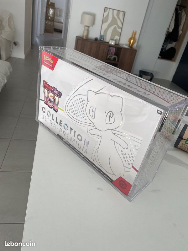 Acrylique aimantée pour upc 151 / ultra premium mega-dracaufeu (image 1)