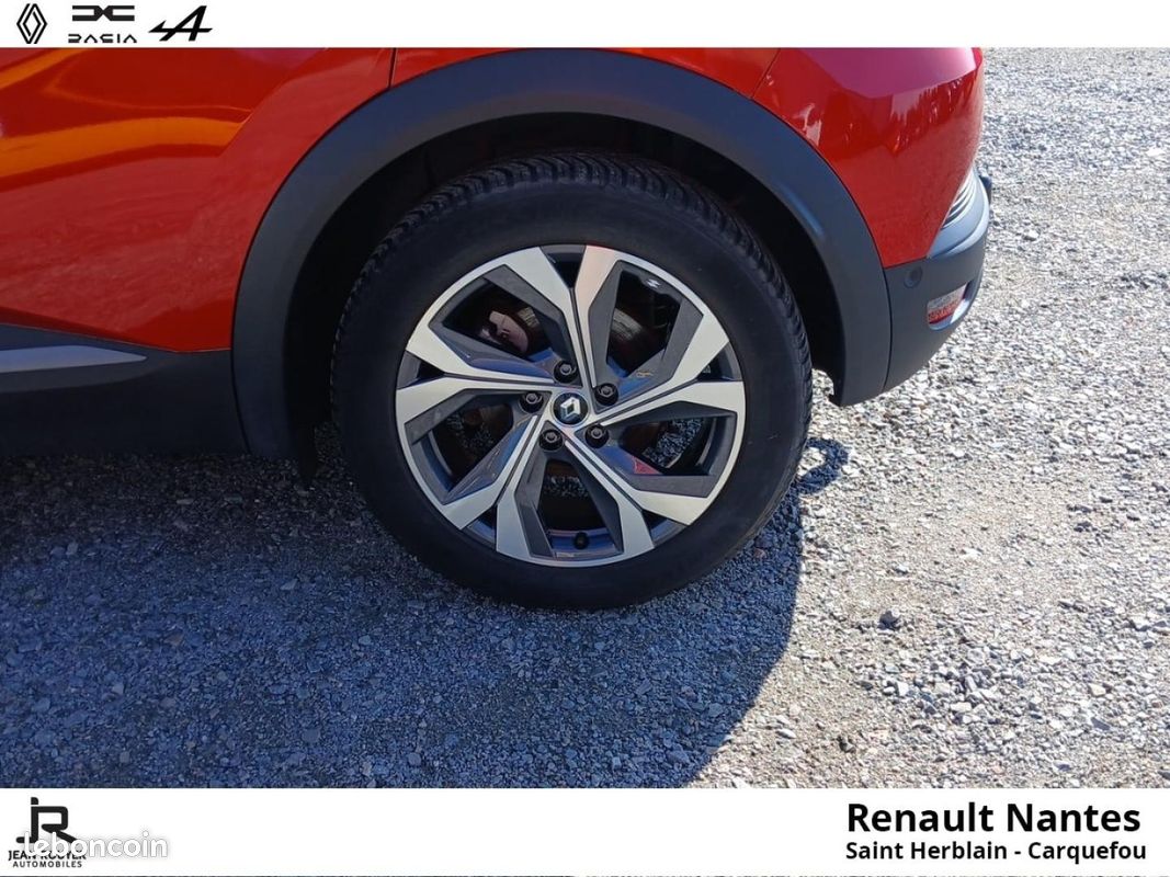 Renault Captur E-Tech hybride rechargeable 160ch RS Line (image 9)