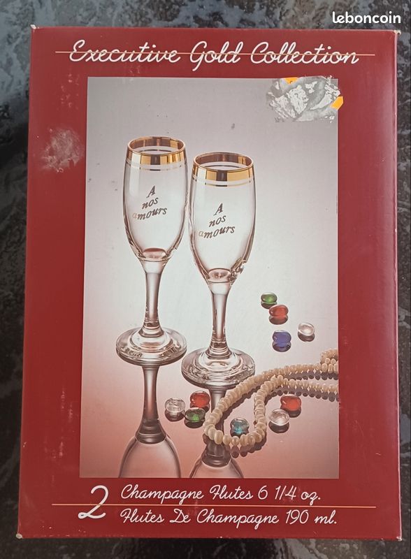 Coffret de flûtes à Champagne Neuve (image 3)