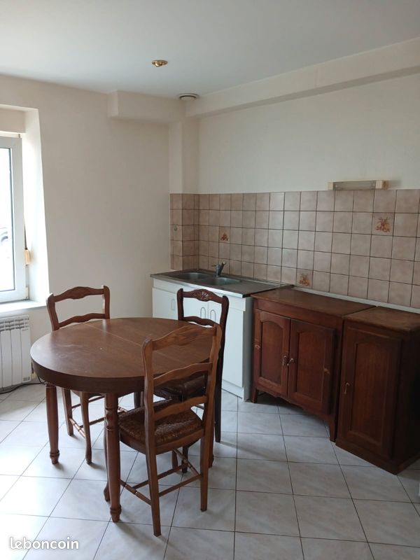 Appartement 1 pièce 40 m² · à Saulxures-sur-Moselotte · 40 m² · 350 €