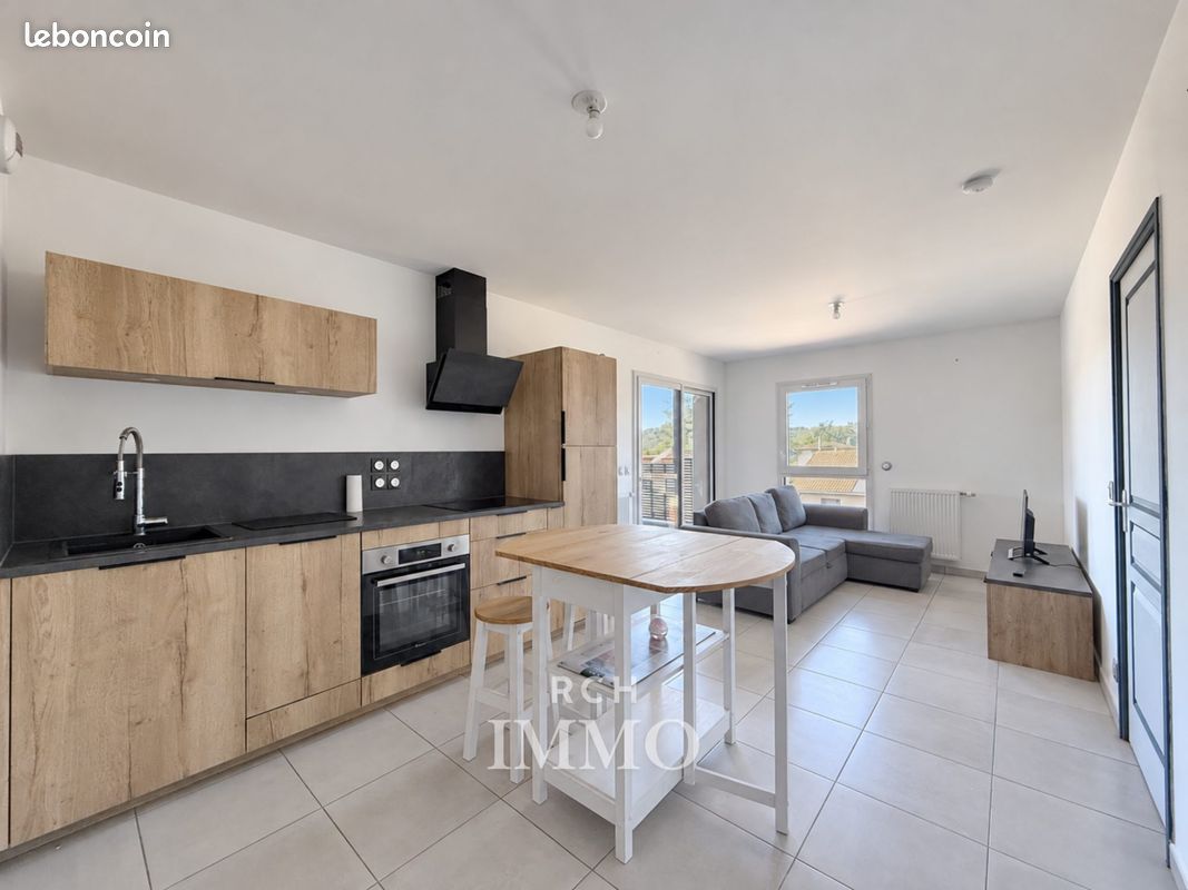 Appartement 2 pièces 42 m² · à Pont-Évêque · 42 m² · 750 €/mois