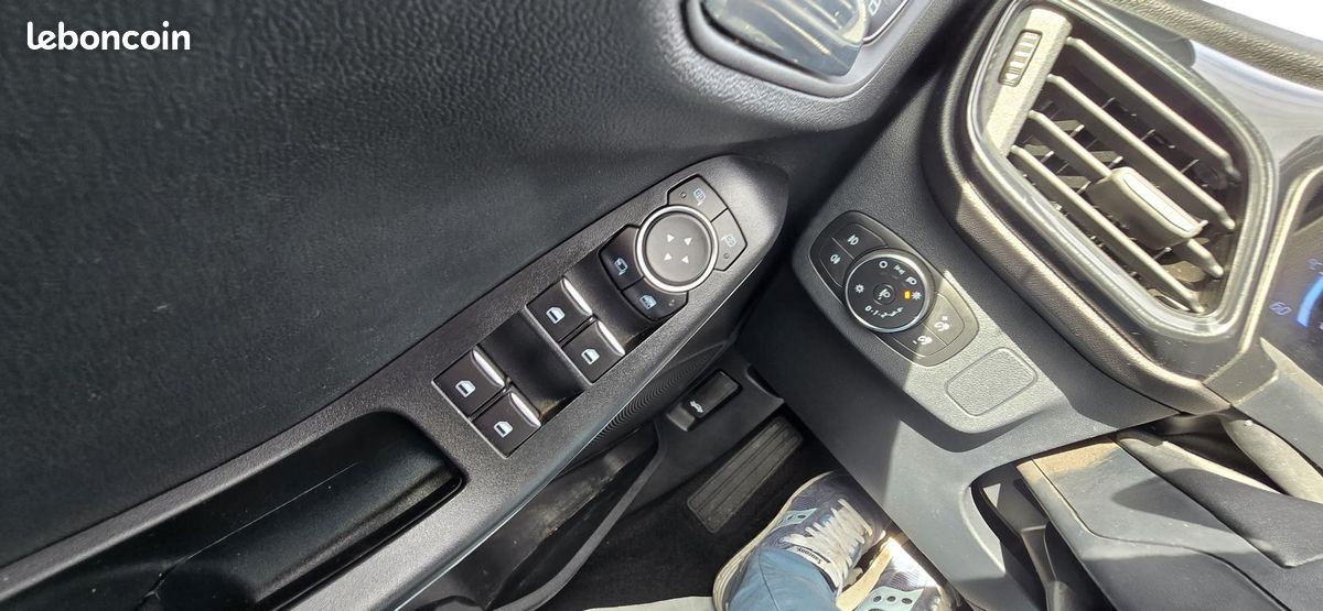 Ford Puma 1.0 ecoboost 125ch mhev st-line / carplay (image 19)