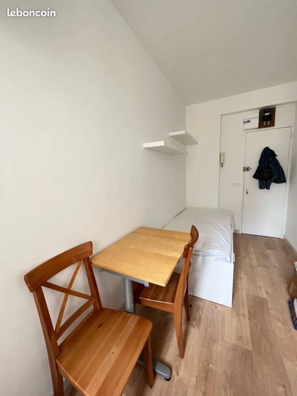 Appartement 1 pièce 12 m² · à Paris · 12 m² · 730 €/mois