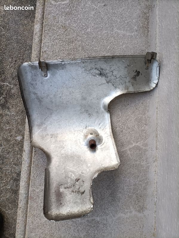 Bouclier thermique Saab 95/93/? (image 1)