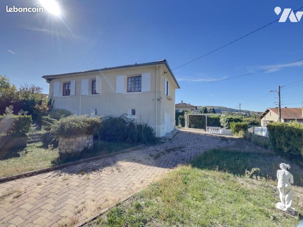 Maison 5 pièces 98 m² · à Neuville-sur-Saône · 98 m² · 400 000 €