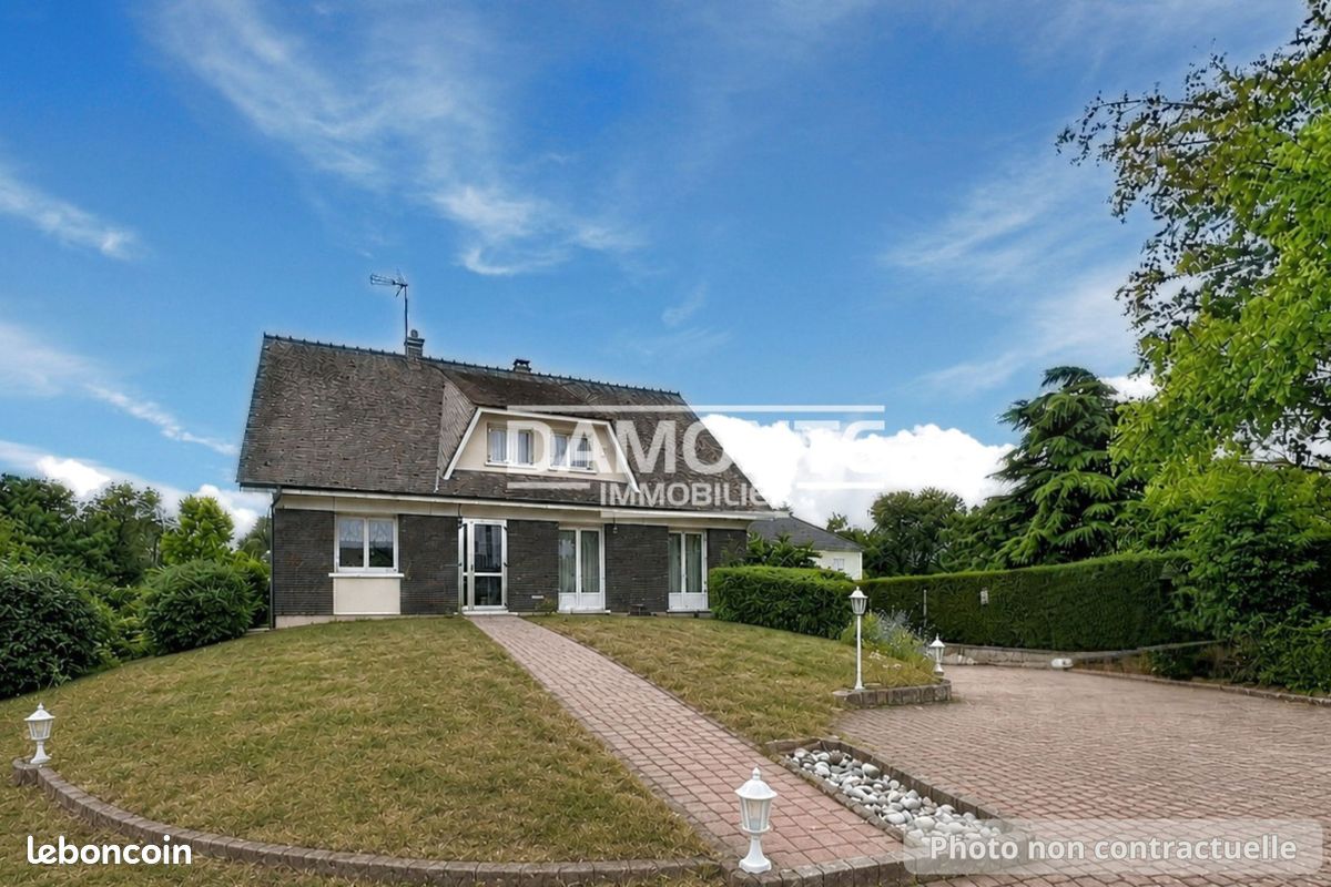 Maison 8 pièces 181 m² · à Sainte-Maure · 181 m² · 320 000 €