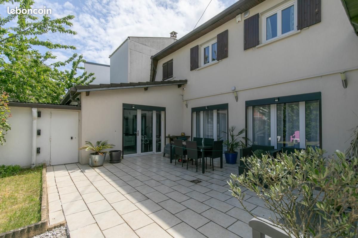 Maison 5 pièces 190 m² · à Romainville · 190 m² · 895 000 €