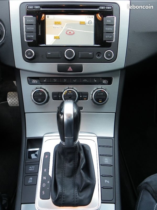 VOLKSWAGEN CC 2.0 Tdi 140 Ch DSG6 CARAT (image 7)