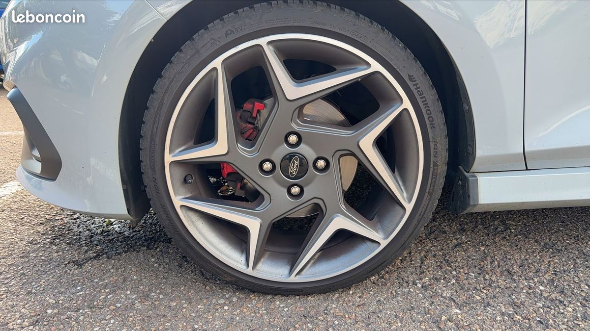 Ford Fiesta 1.5 Ecoboost 200 ST (image 18)