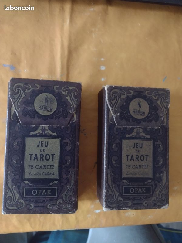 A vendre jeux de tarot (image 1)
