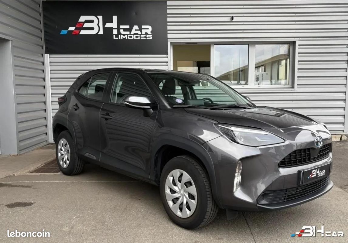 Toyota Yaris CROSS 116H HYBRID DYNAMIC MY22 CAMERA DE RECUL (image 4)