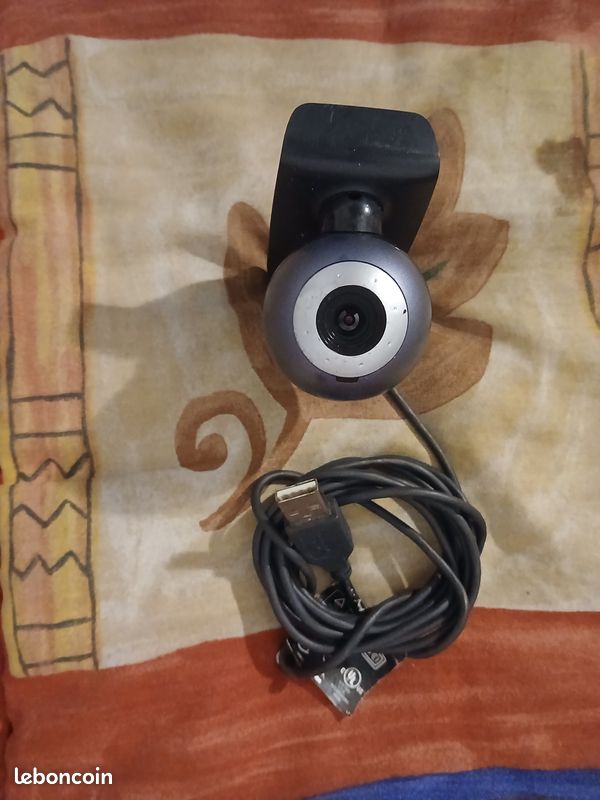 Superbe webcam logitech usb (image 1)