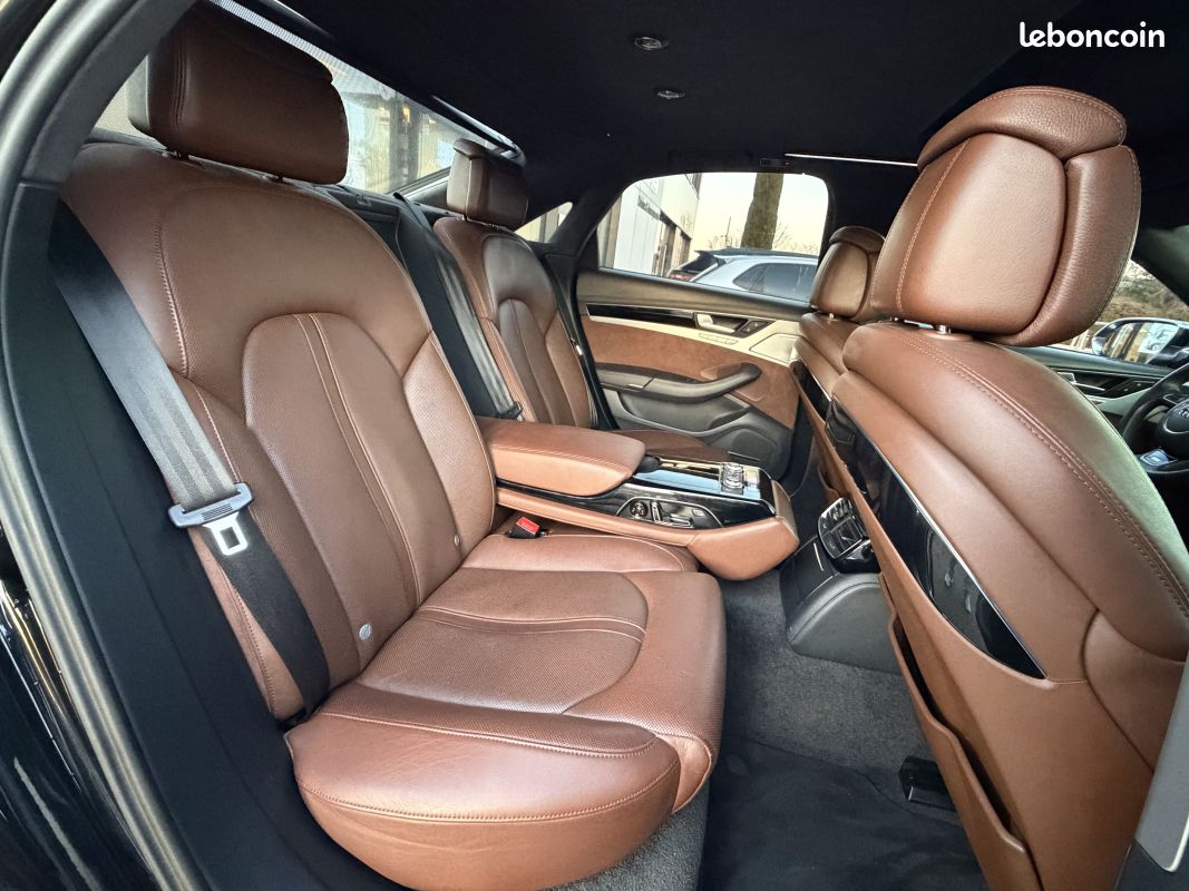 Audi s8 d4 (i) v8 4.0 tfsi 520 quattro toit ouvrant bose soft close (image 14)