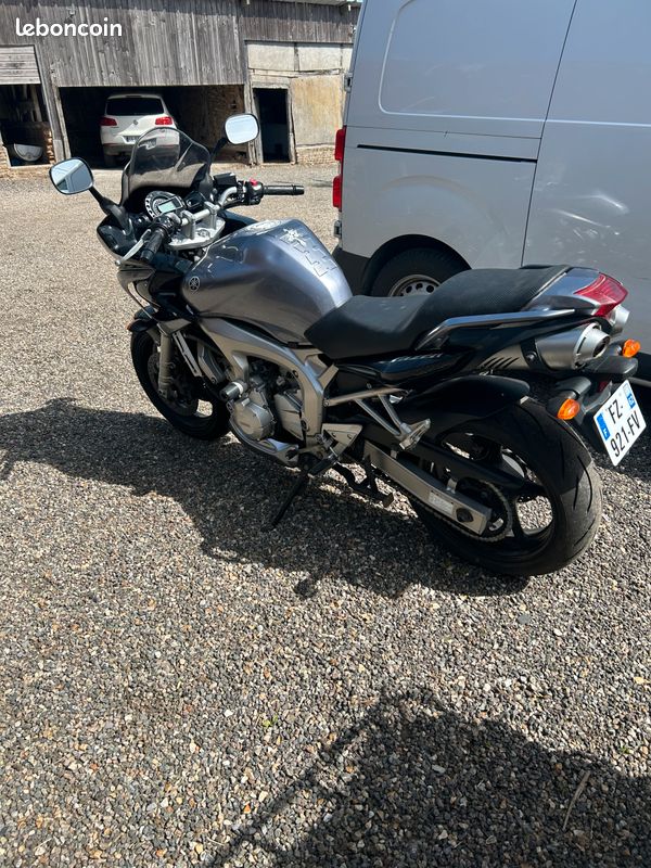 Fz6 contre quad (image 3)