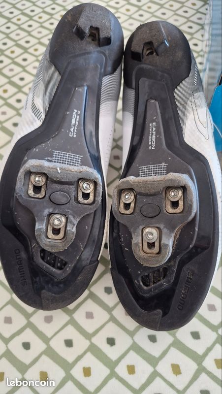 Chaussures Shimano ET5 De Cyclisme Plates Noires, Pointure EU 42 / UK 8, Unisexe