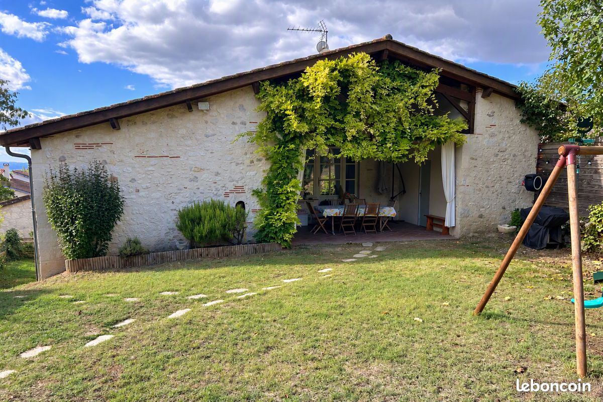 Maison 4 pièces 138 m² · à Lacépède · 138 m² · 213 000 €