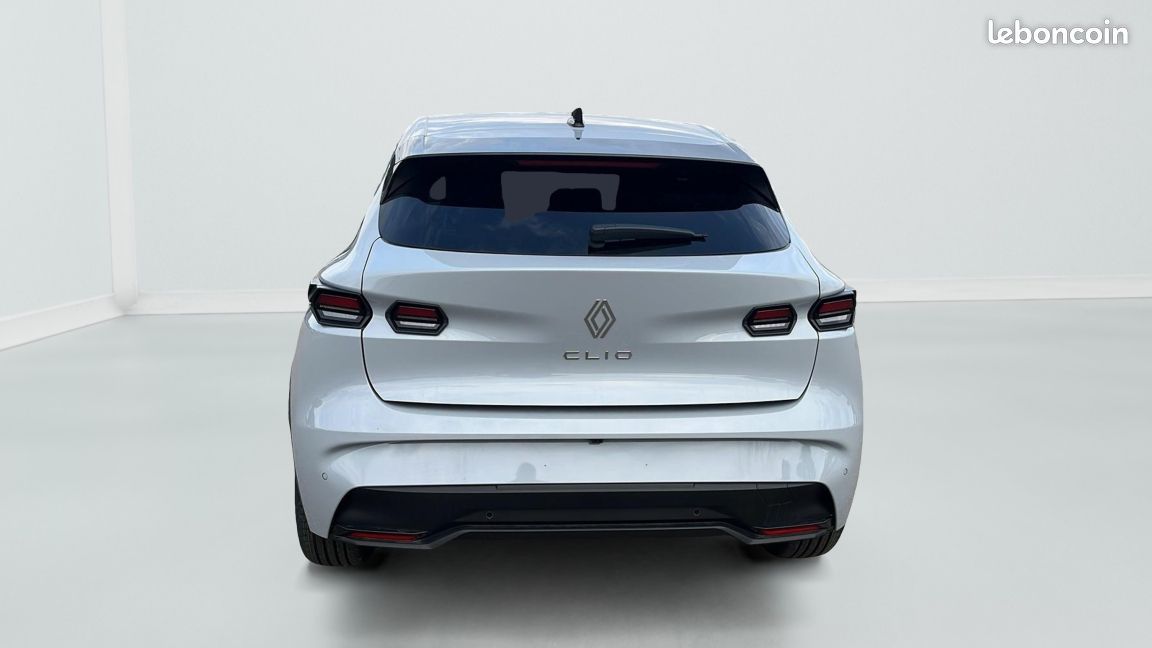Renault Clio 6 VI Techno E-Tech hybrid 160 Ja 18' Cam 360 (image 14)