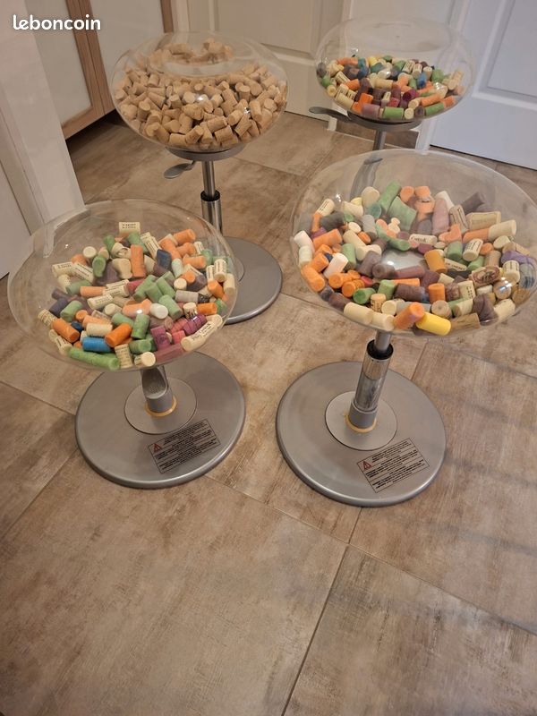 Lot de 4 tabourets au design italien (image 2)