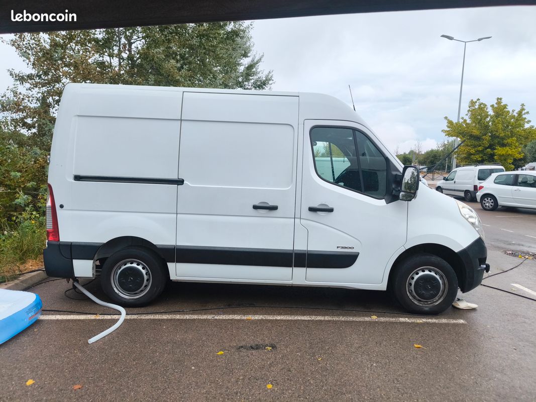 Renault master (image 1)