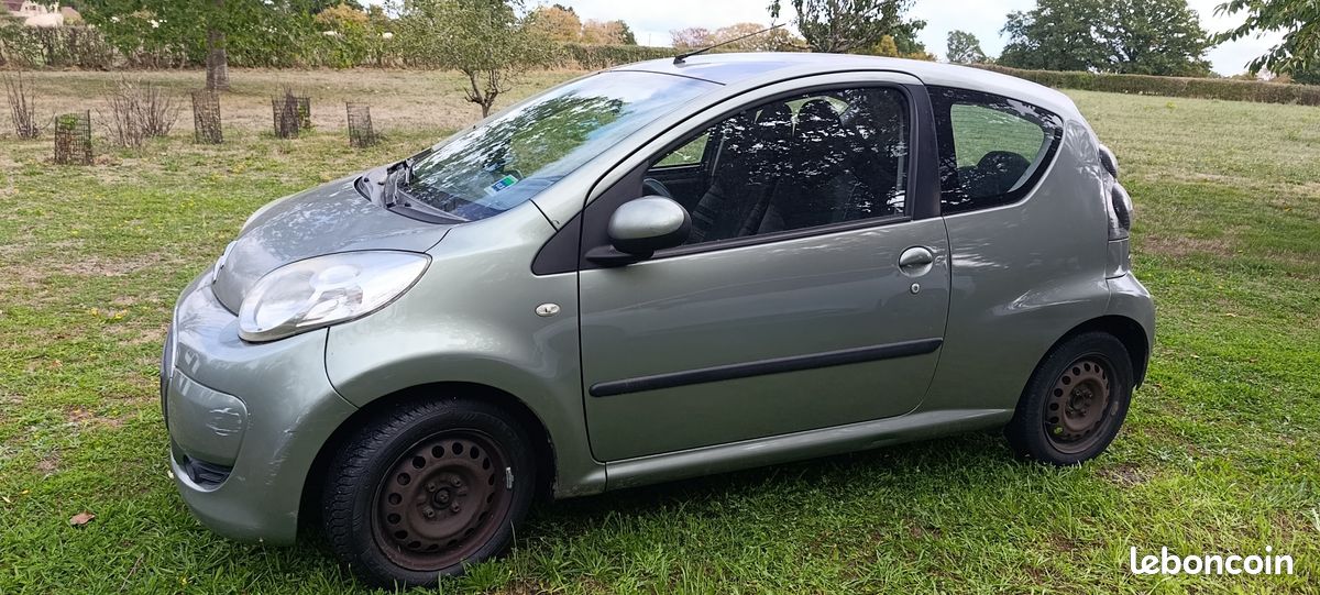 Citroen C1 2011 photo 3