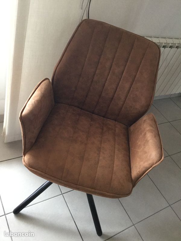 Un Fauteuil (image 1)