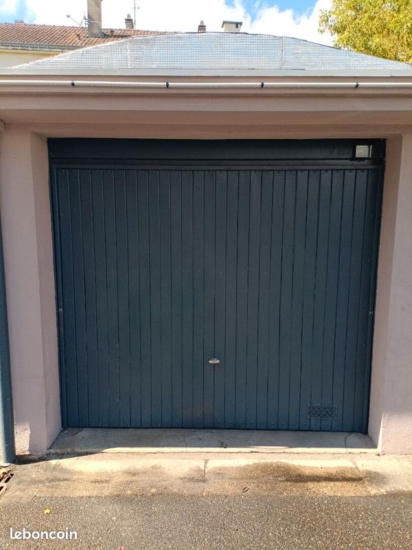 Parking/box SAINT MICHEL SUR ORGE · à Saint-Michel-sur-Orge · 115 €/mois