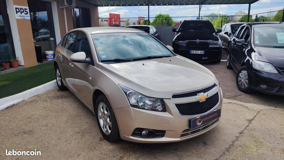 Chevrolet Cruze 2.0VCDi LT+ 5p - Voitures