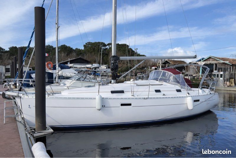 Beneteau Oceanis 331 — Vedi foto 1