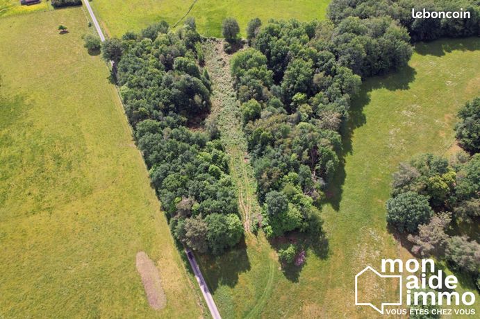 Terrain 19000 m² Chalais