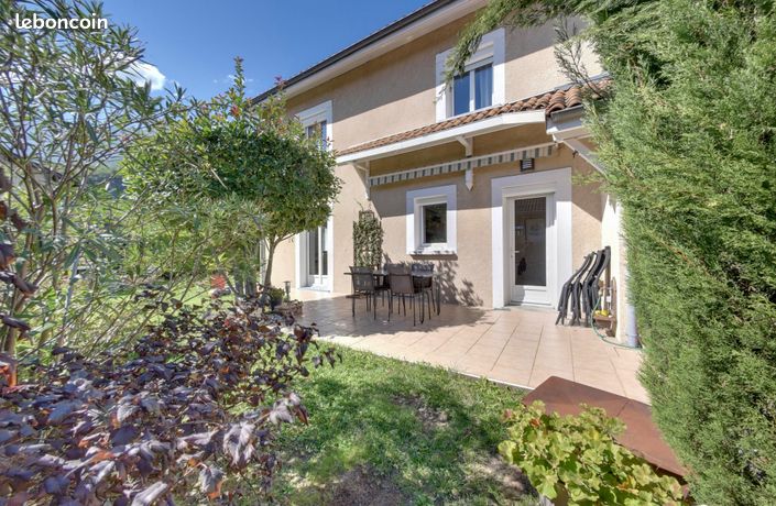 Maison 5 pièces 157 m²