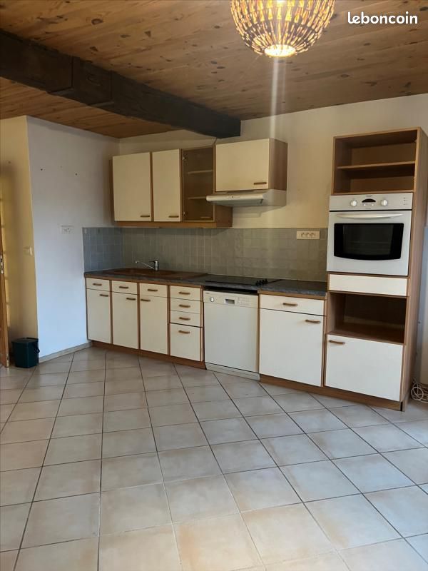 Maison 3 pièces 85 m² · à Moissat · 85 m² · 644 €