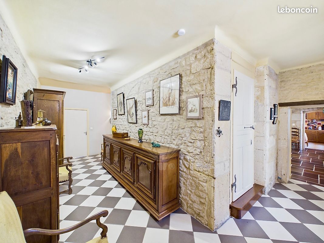 Maison 7 pièces 265 m² · à Sorbey · 265 m² · 325 000 €