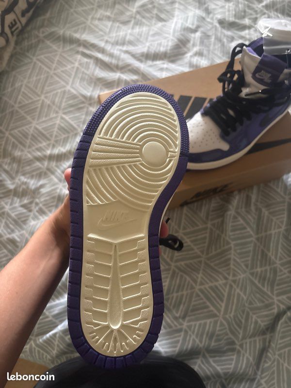 Chaussure Jordan violette (image 4)