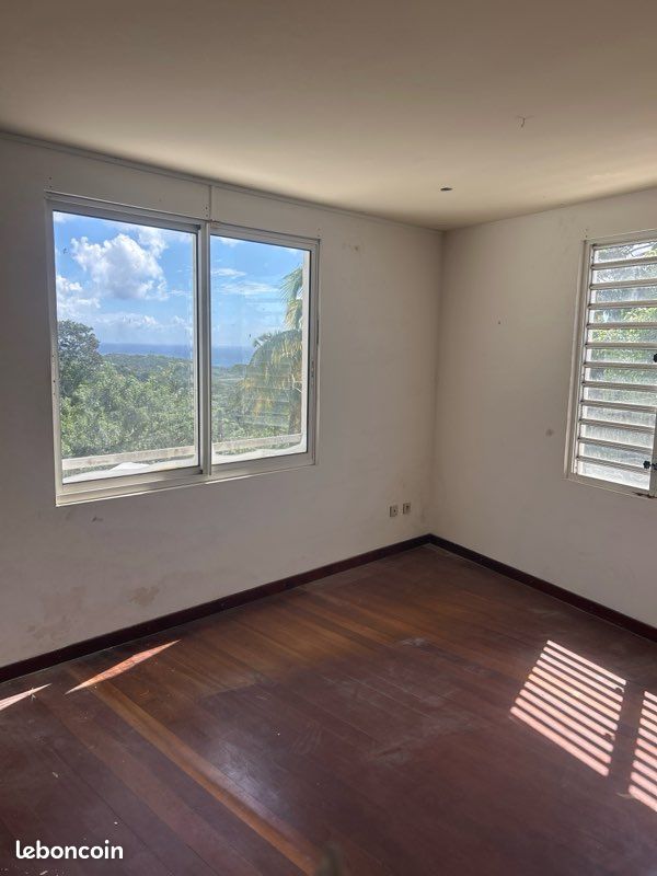 Maison 10 pièces 170 m² · à Rivière-Salée · 170 m² · 437 000 €