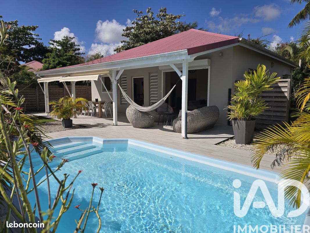 Maison 4 pièces 98 m² · à Saint-François · 98 m² · 399 000 €