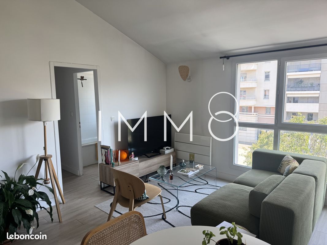 Appartement 3 pièces 45 m² · à Marseille · 45 m² · 930 €
