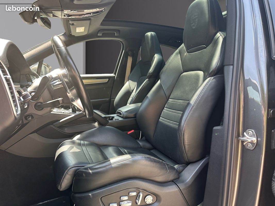 PORSCHE CAYENNE COUPE 3.0 V6 440 ch Tiptronic BVA S Garantie 12 Mois (image 9)