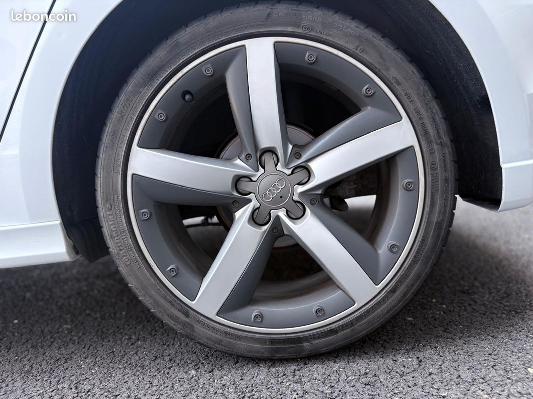AUDI A1 SPORTBACK 1.2 TFSI 86 S line *REVISION A JOUR* *CT OK* *PLAQUETTES DE FREIN NEUVES (image 39)