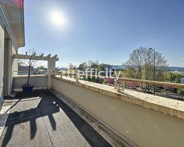 Appartement 435 750 € - 174 m²