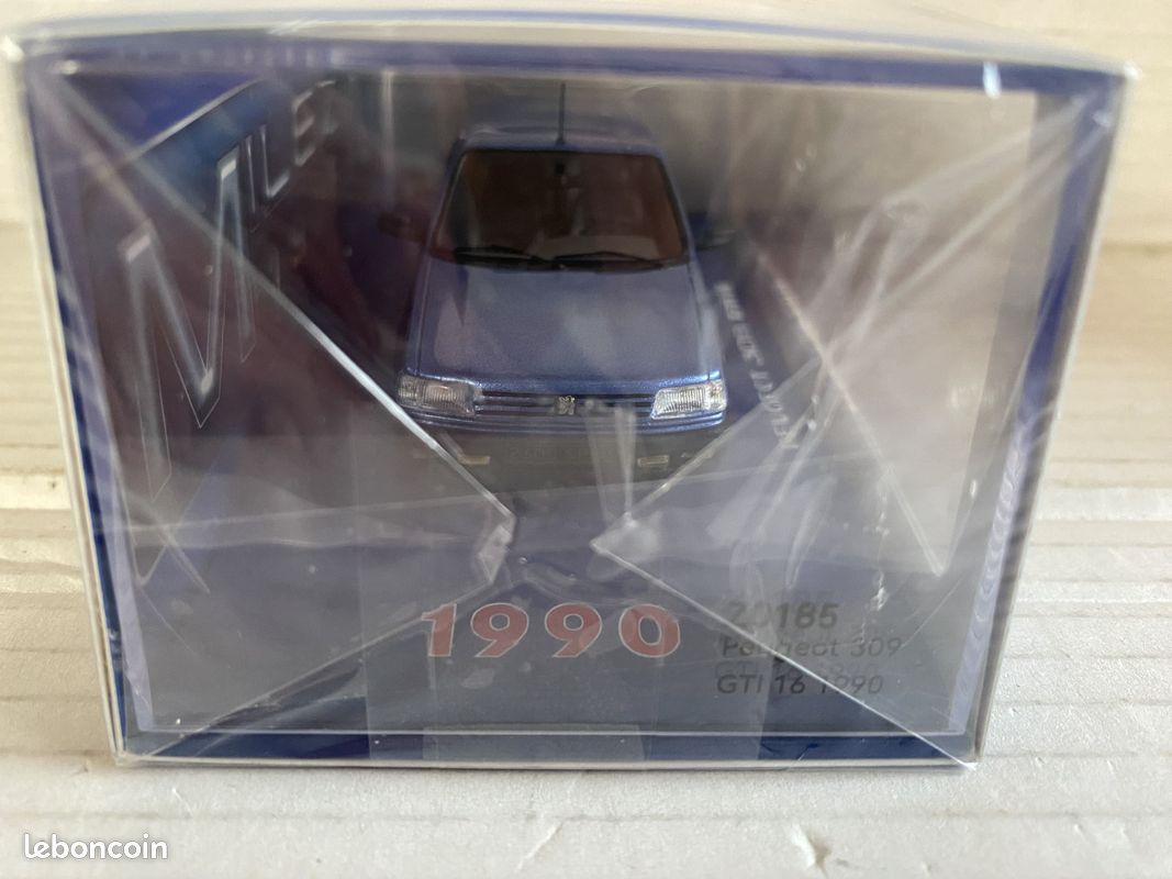 Solido 1:18 LANCIA DELTA INTEGRALE 16V - TOUR DE CORSE 1991 - D.AURIOL