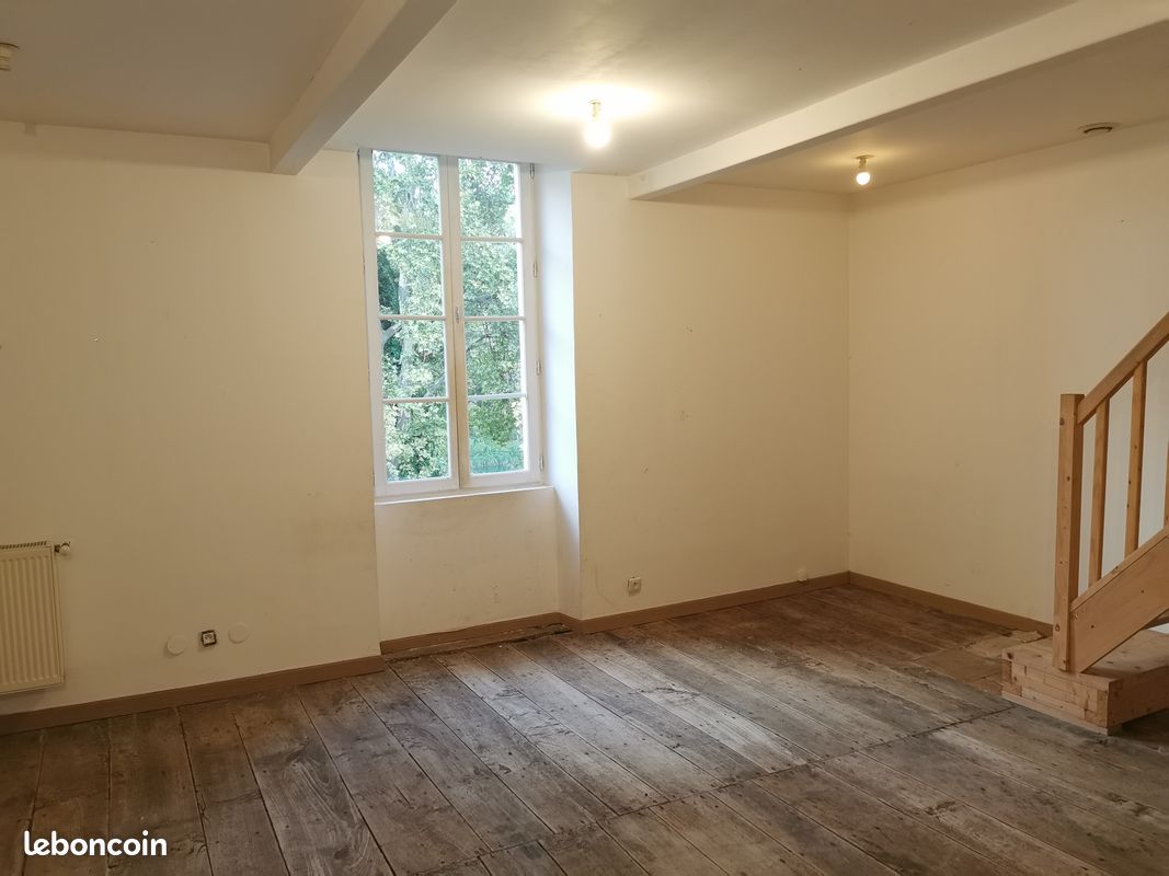 Grand T3 ( 2 chambres un bureau) face au canal - Castets et Castillon 33210 Castets-en-Dorthe (image principale 0)