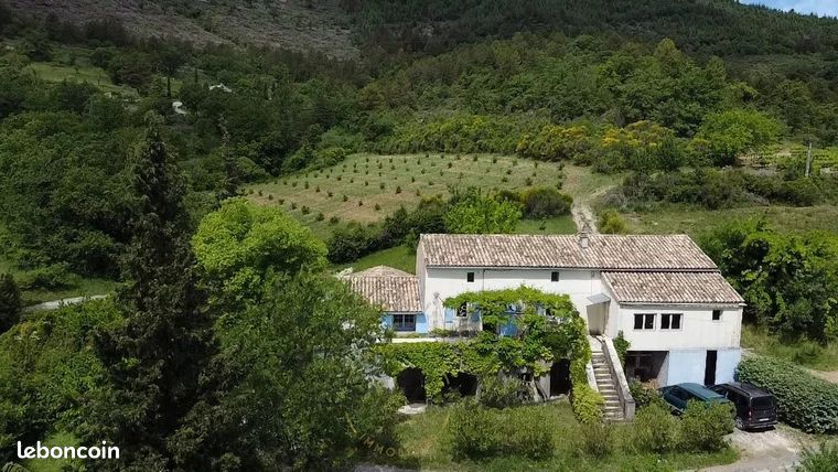 Maison 8 pièces 145 m²
