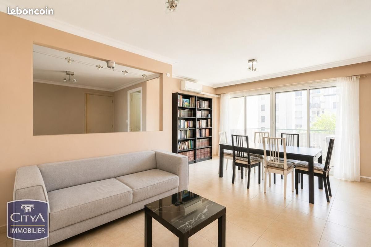 Appartement 3 pièces 83 m² · à Grenoble · 83 m² · 229 000 €