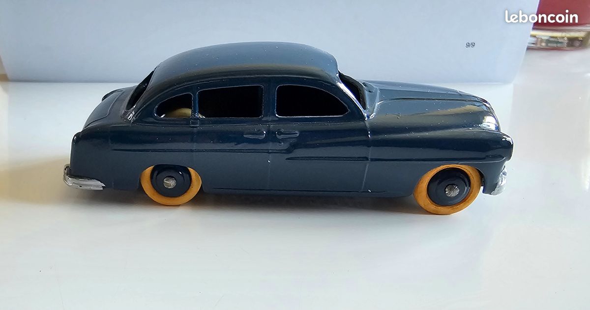 DINKY-TOYS FORD VEDETTE 24Q originale 1er modèle RARE