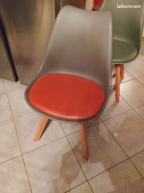 Chaise (image 2)