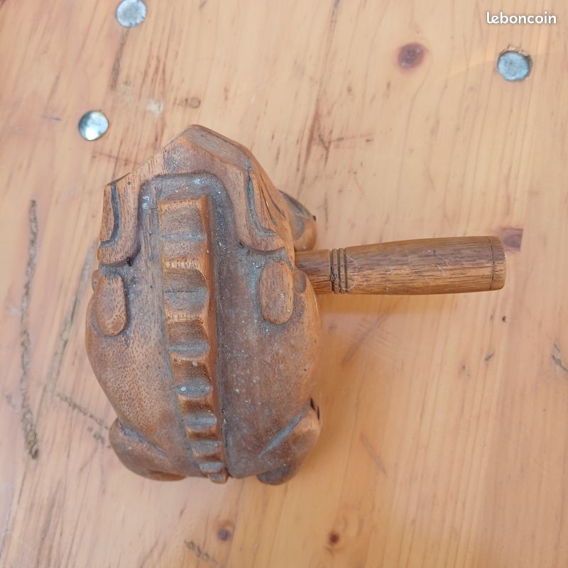 Crapaud en bois musical (image 3)