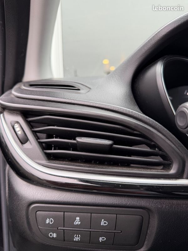 Fiat Tipo Berline Phase 2 Sedan 1.6 MJTD 16V 130 cv (image 13)
